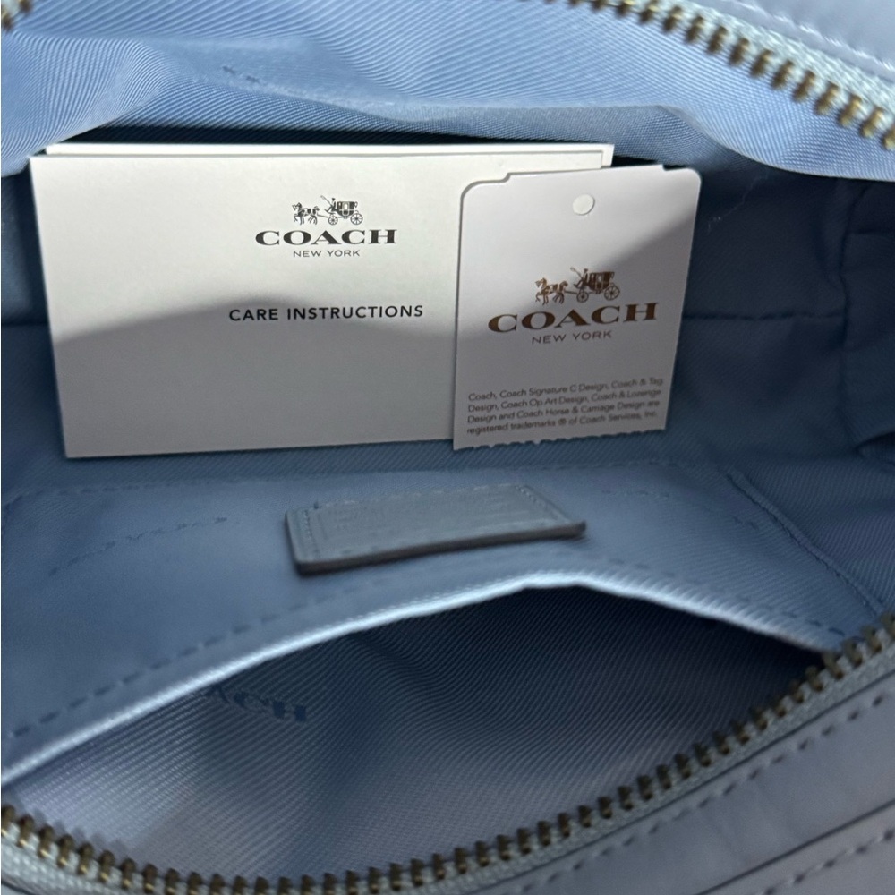 Coach Swagger crossbody/wristlet Blue Handbag NWT - Picture 4 of 6